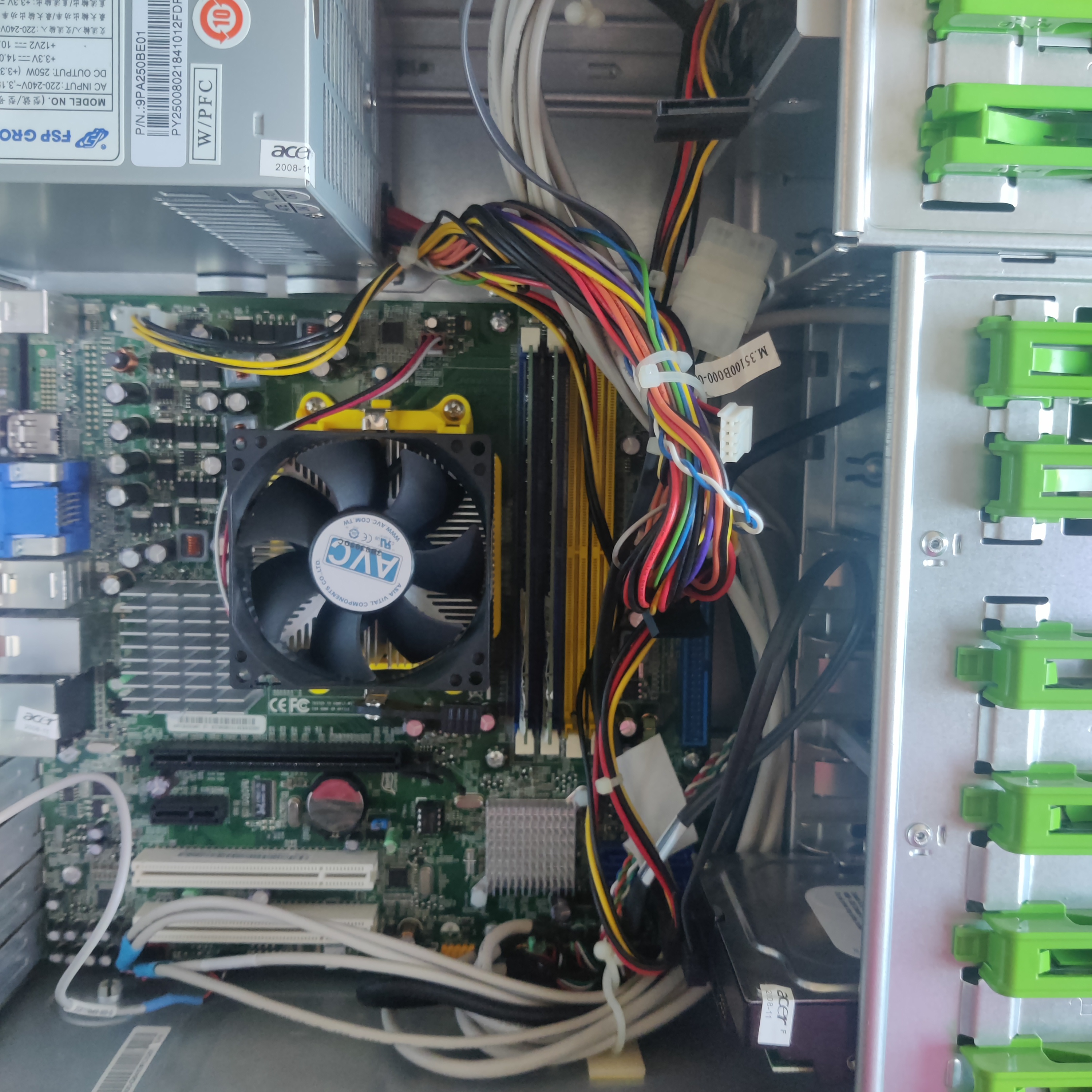 The inside of the case, lacking a graphics and looking quite unremarkable