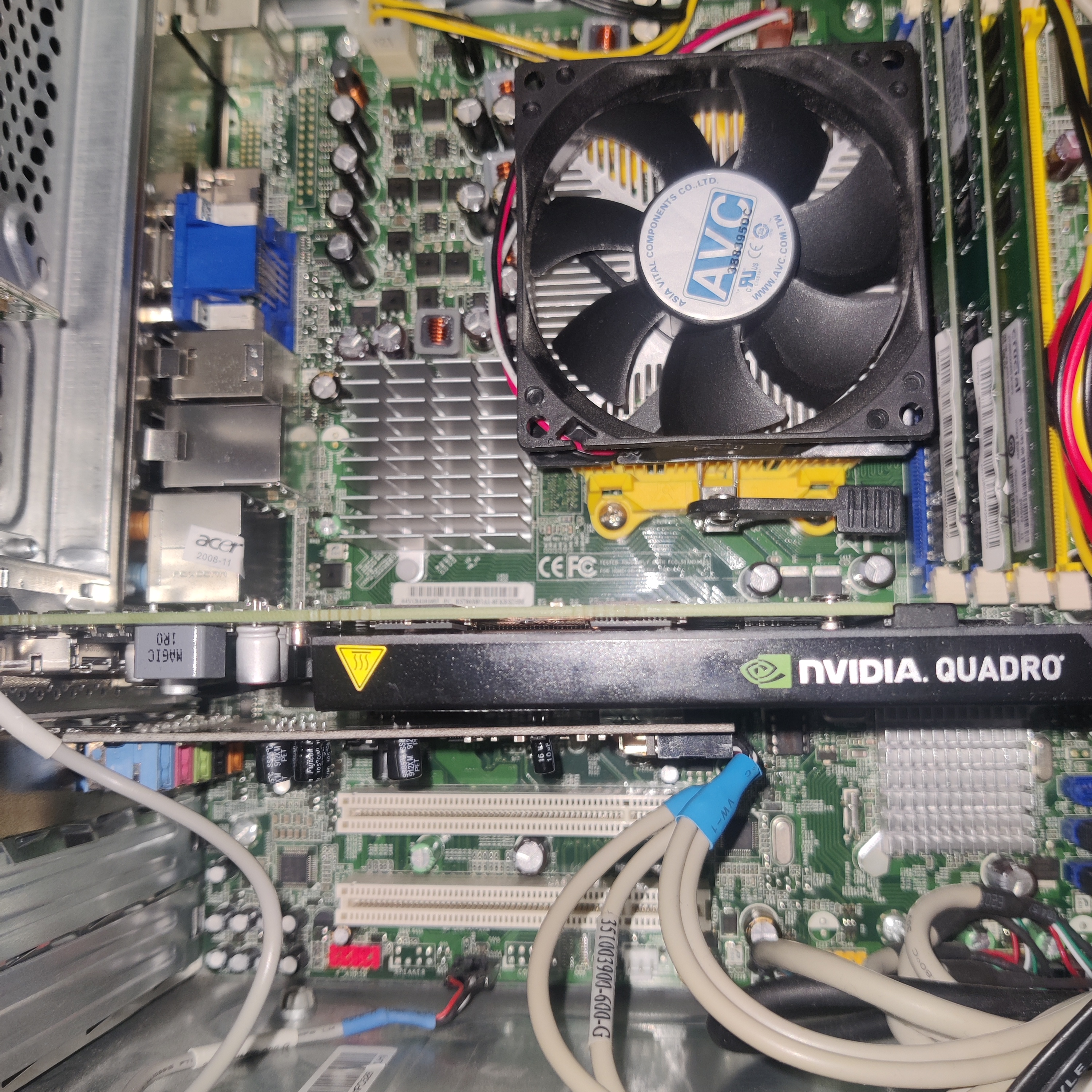 A Sound Blaster PCI-E graphics card installed into the case
